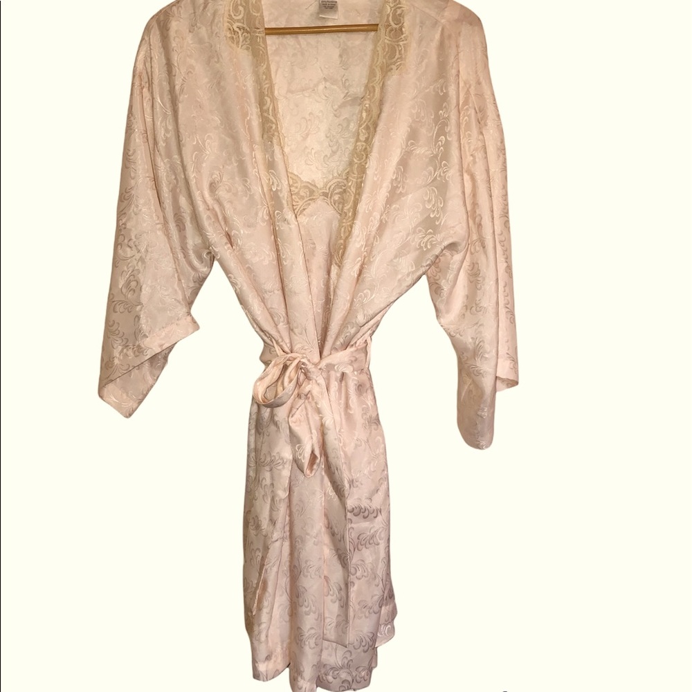 Nordstrom Lingerie Chemise and robe set